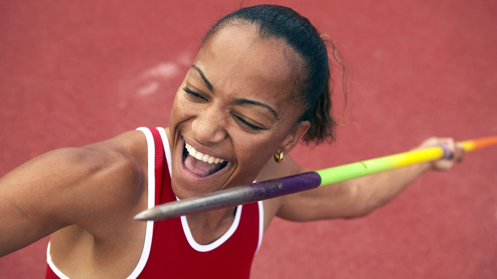 南非韩国赛场风云再起，莱奥在F1年度争冠中接管比赛的全方位解读